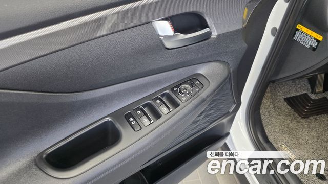 Hyundai Santafe 2019 — photo 34