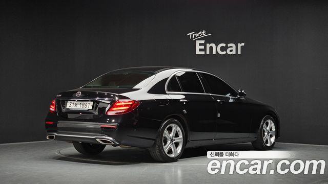 Mercedes-Benz E-Class 2018 — photo 2