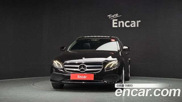 Mercedes-Benz E-Class 2018 — photo 3