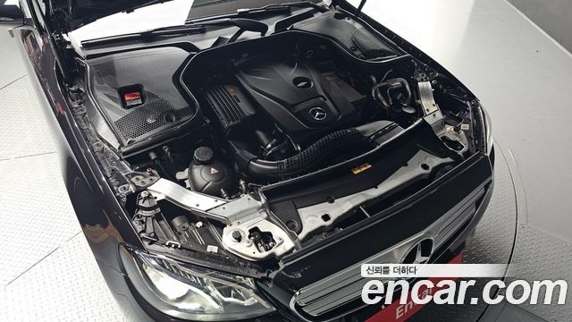 Mercedes-Benz E-Class 2018 — photo 6