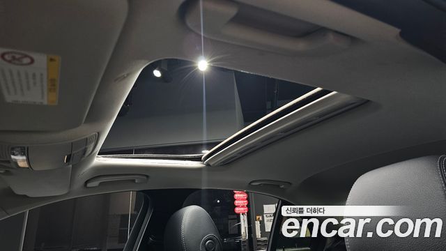 Mercedes-Benz E-Class 2018 — photo 34