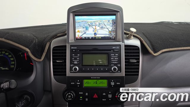 Kia Canival 2011 — photo 14