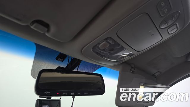 Kia Canival 2011 — photo 18