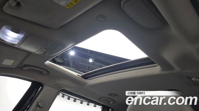 Kia Canival 2011 — photo 19