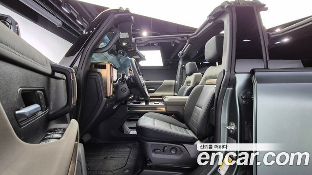 GMC Hummer EV 2024 — photo 10