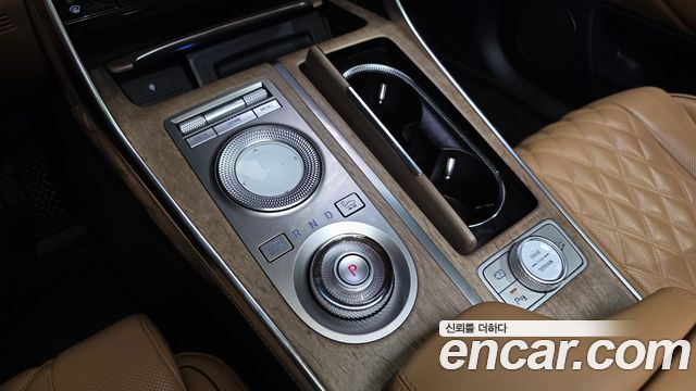 Genesis GV80 2020 — photo 12