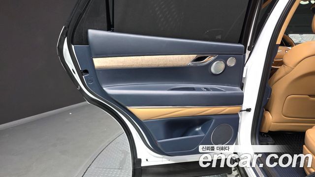 Genesis GV80 2020 — photo 15