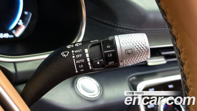Genesis GV80 2020 — photo 28