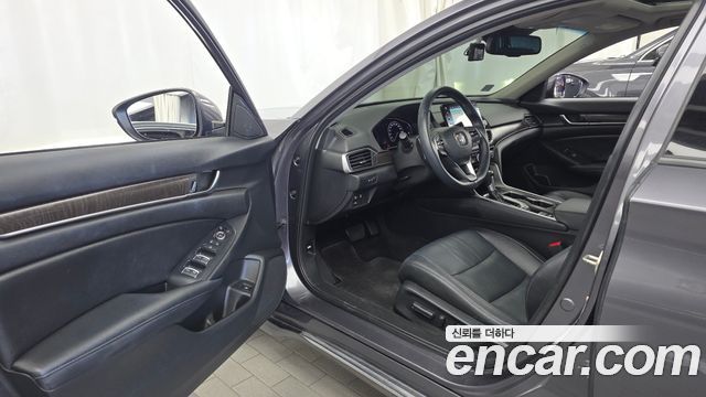 Honda Accord 2019 — photo 13