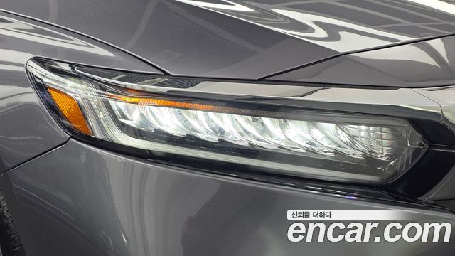 Honda Accord 2019 — photo 8