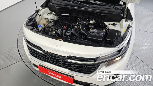 Kia Seltos 2023 — photo 6