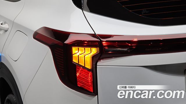 Kia Seltos 2023 — photo 9