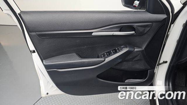 Kia Seltos 2023 — photo 14