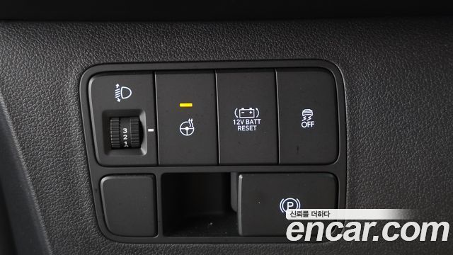 Hyundai Staria 2025 — photo 18