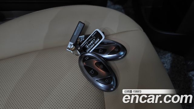 Hyundai Staria 2025 — photo 22