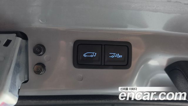 Hyundai Staria 2025 — photo 24