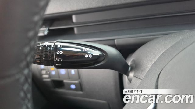 Hyundai Staria 2025 — photo 26