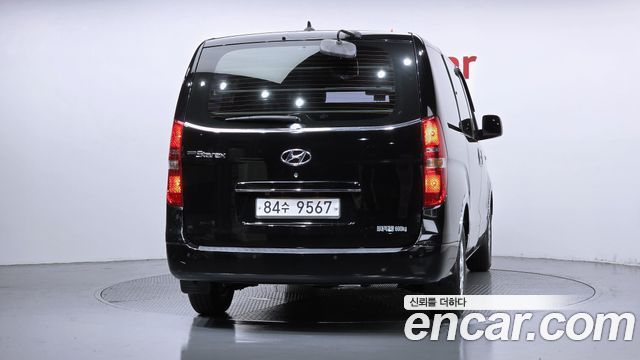 Hyundai Starex 2015 — photo 4