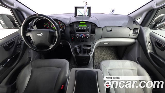 Hyundai Starex 2015 — photo 7