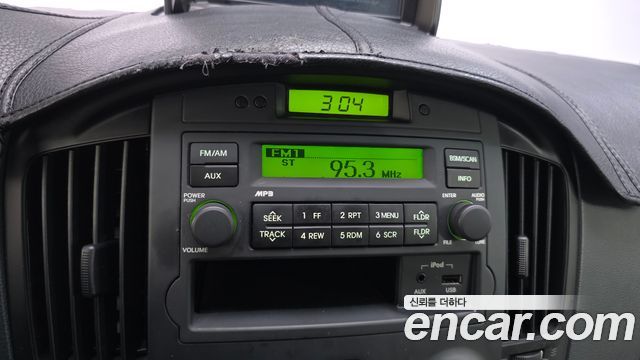 Hyundai Starex 2015 — photo 16
