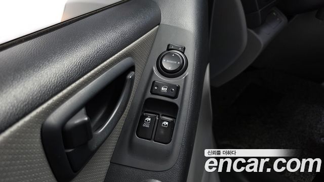 Hyundai Starex 2015 — photo 18