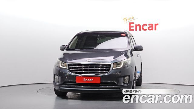 Kia Canival 2015 — photo 3