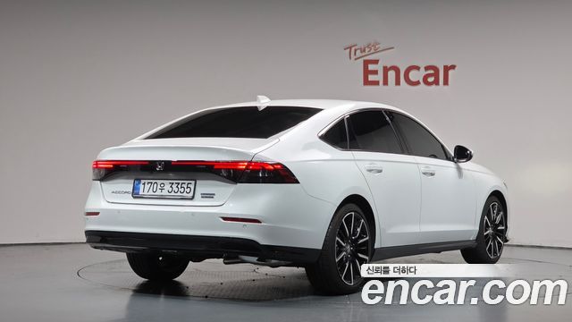 Honda Accord 2025 — photo 2