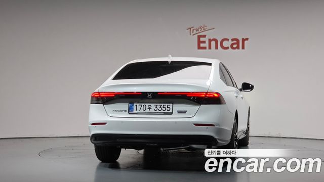 Honda Accord 2025 — photo 4