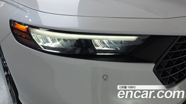 Honda Accord 2025 — photo 8