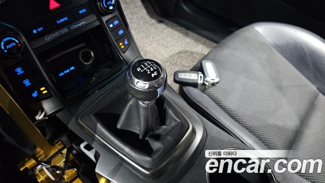 Hyundai Genesis 2015 — photo 9