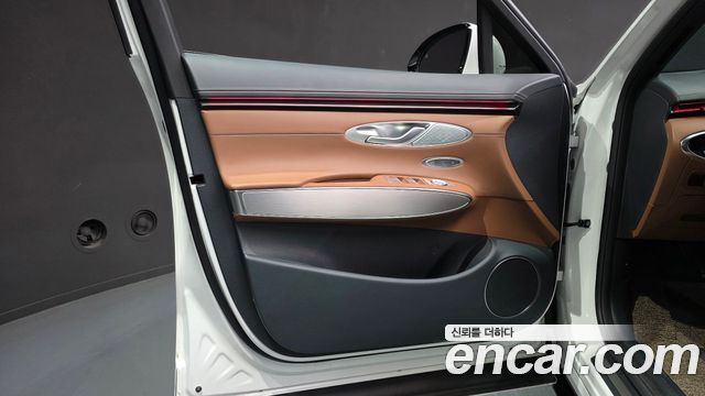 Genesis GV70 2025 — photo 14