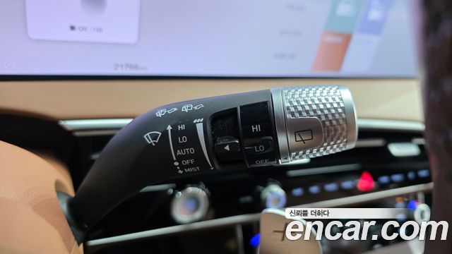 Genesis GV70 2025 — photo 32