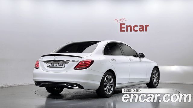 Mercedes-Benz C-Class 2017 — photo 2
