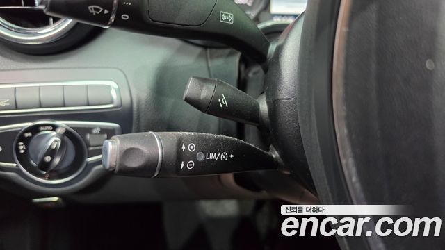 Mercedes-Benz C-Class 2017 — photo 18