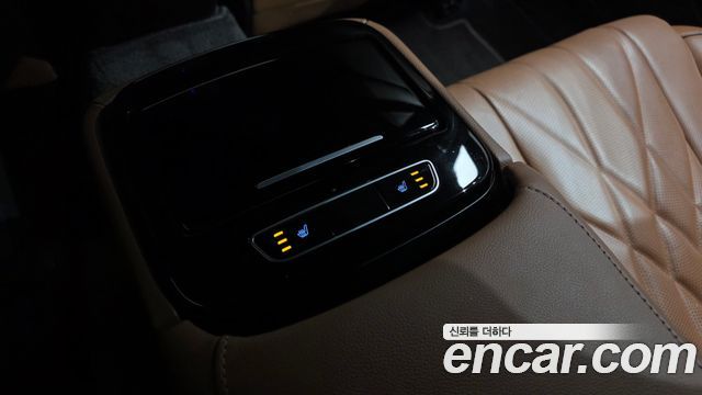 Genesis G80 2022 — photo 25