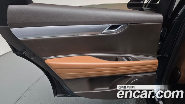 Genesis G80 2022 — photo 15