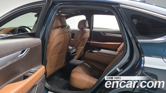 Genesis G80 2022 — photo 16