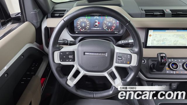 Land Rover Defender 2022 — photo 20