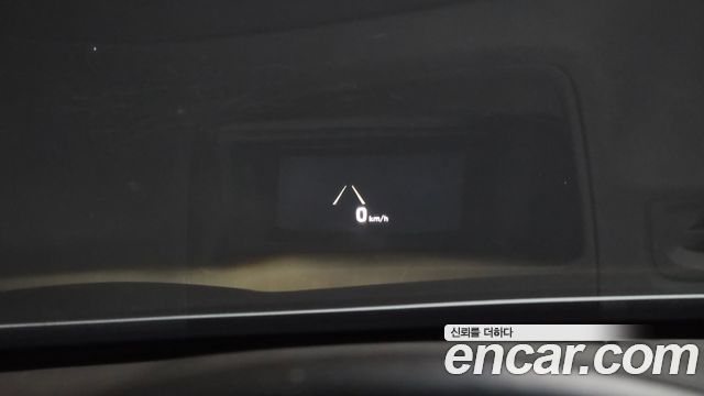 Genesis G80 2017 — photo 20