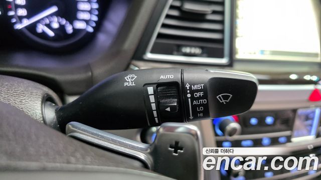 Genesis G80 2017 — photo 28
