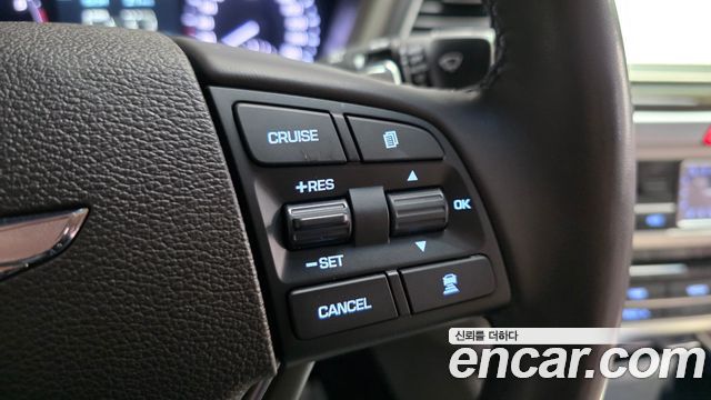 Genesis G80 2017 — photo 29