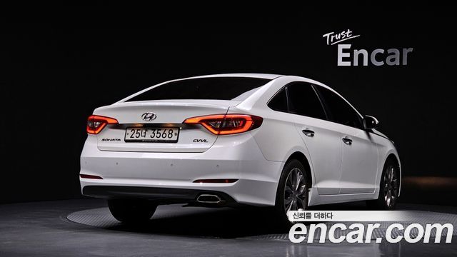 Hyundai Sonata 2015 — photo 2
