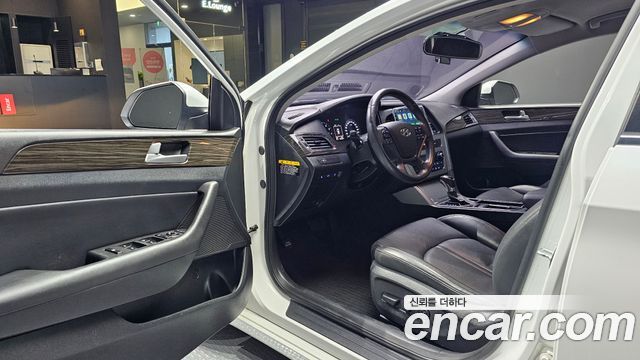Hyundai Sonata 2015 — photo 13