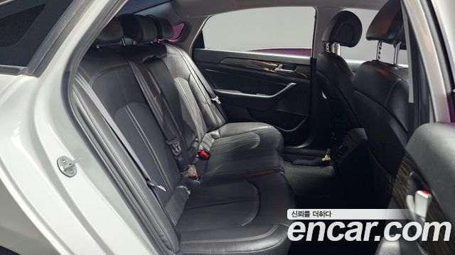 Hyundai Sonata 2015 — photo 18