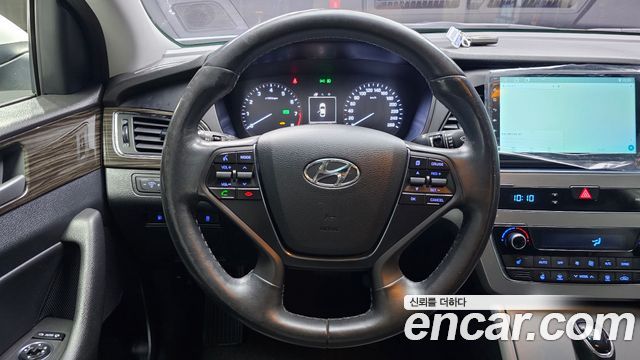 Hyundai Sonata 2015 — photo 19