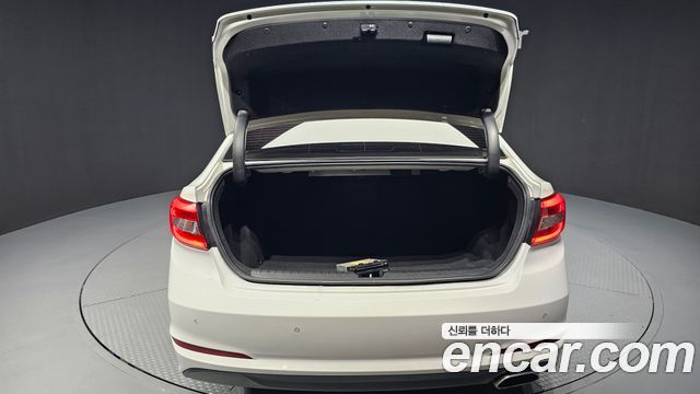 Hyundai Sonata 2015 — photo 26