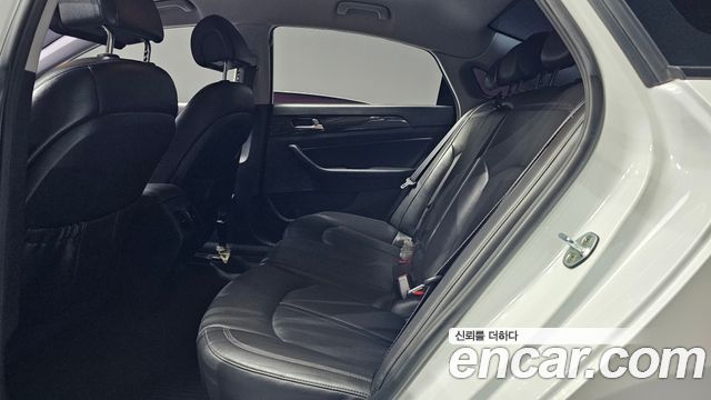 Hyundai Sonata 2015 — photo 16