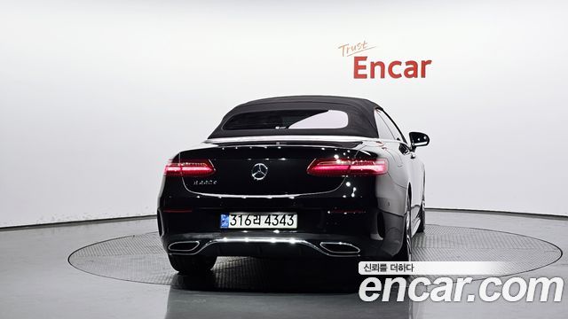 Mercedes-Benz E-Class 2018 — photo 4