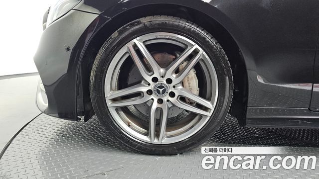 Mercedes-Benz E-Class 2018 — photo 5