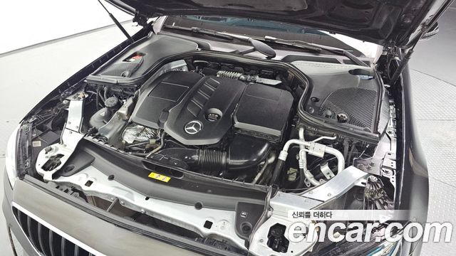 Mercedes-Benz E-Class 2018 — photo 6